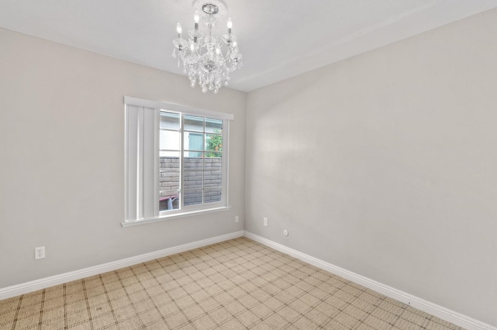 1403 Eagle Peak Ct, Chula Vista CA  91910-6821 exterior