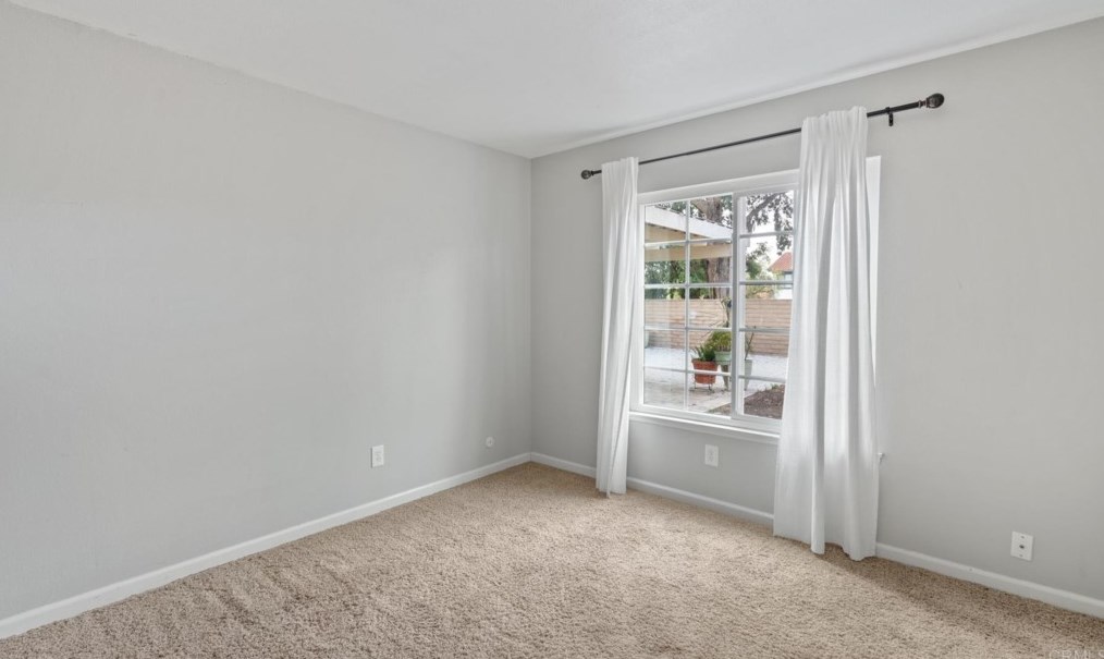 1403 Eagle Peak Ct, Chula Vista CA  91910-6821 exterior