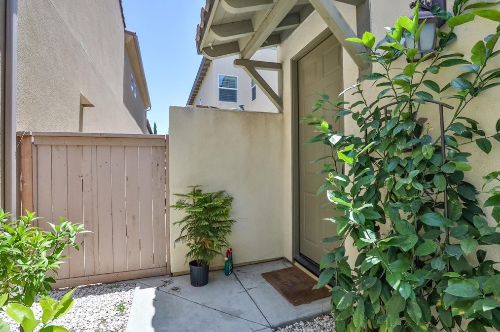 1350 Carpinteria St, Chula Vista CA  91913-2520 exterior