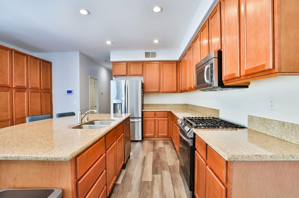 1350 Carpinteria St, Chula Vista CA  91913-2520 exterior