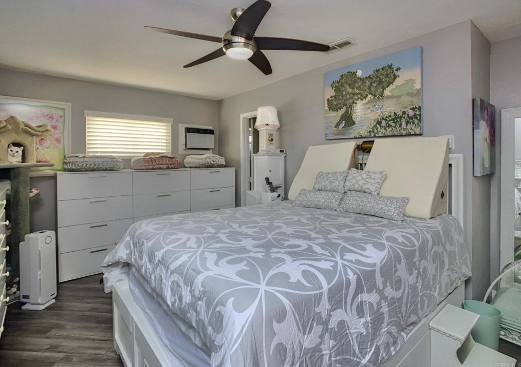 861 Date Ave, Chula Vista CA  91911-1110 exterior