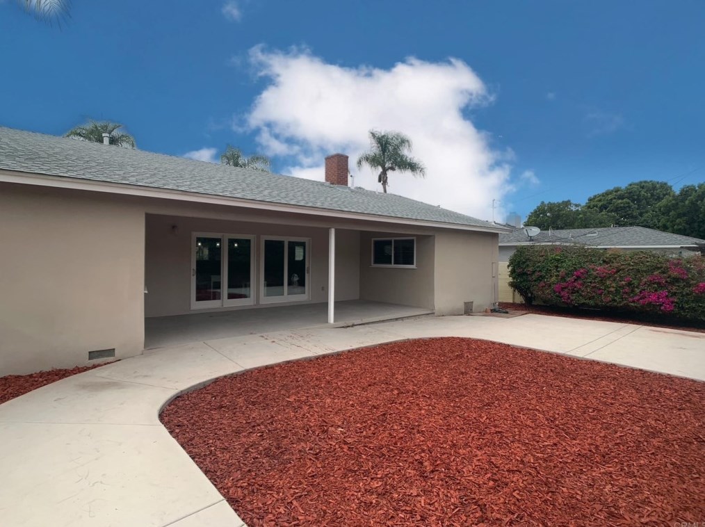 861 Date Ave, Chula Vista CA  91911-1110 exterior