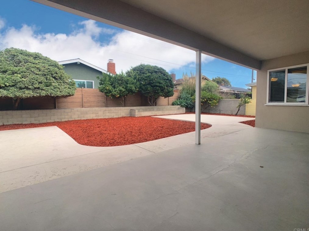 861 Date Ave, Chula Vista CA  91911-1110 exterior