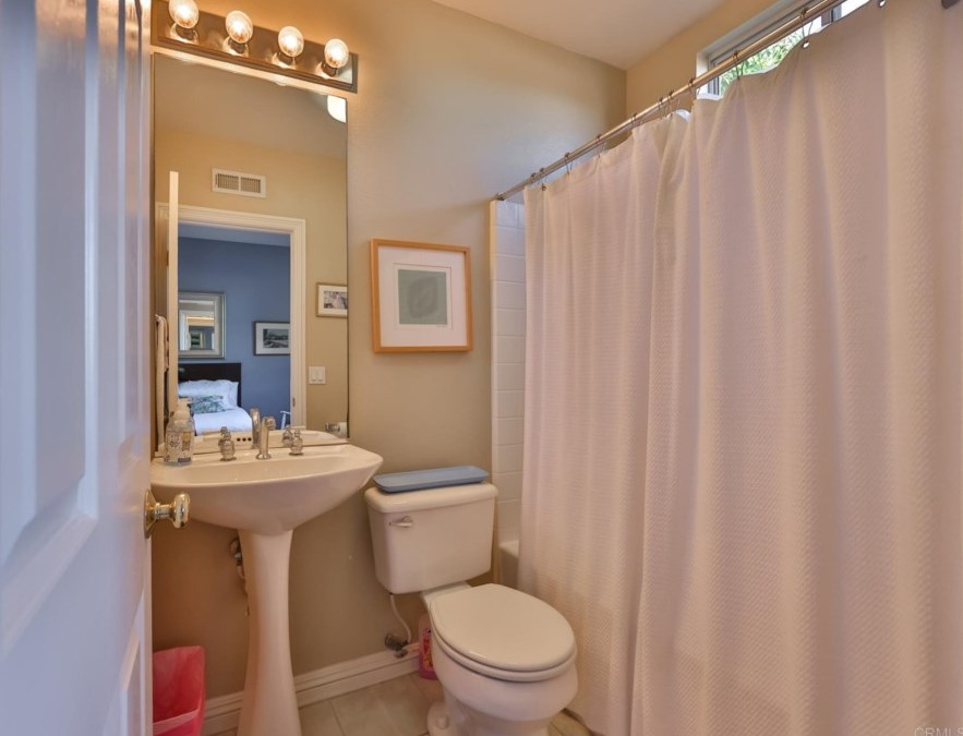 1785 Clover Tree Ct, Chula Vista CA  91913-1553 exterior