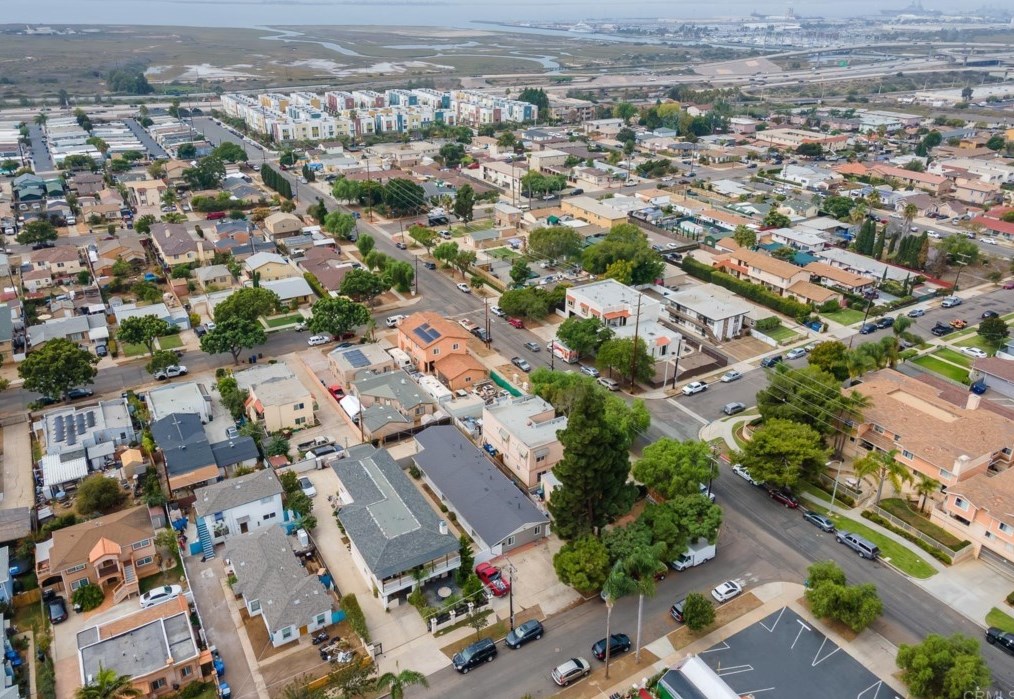 106 Madison Ave, Chula Vista CA  91911-1614 exterior