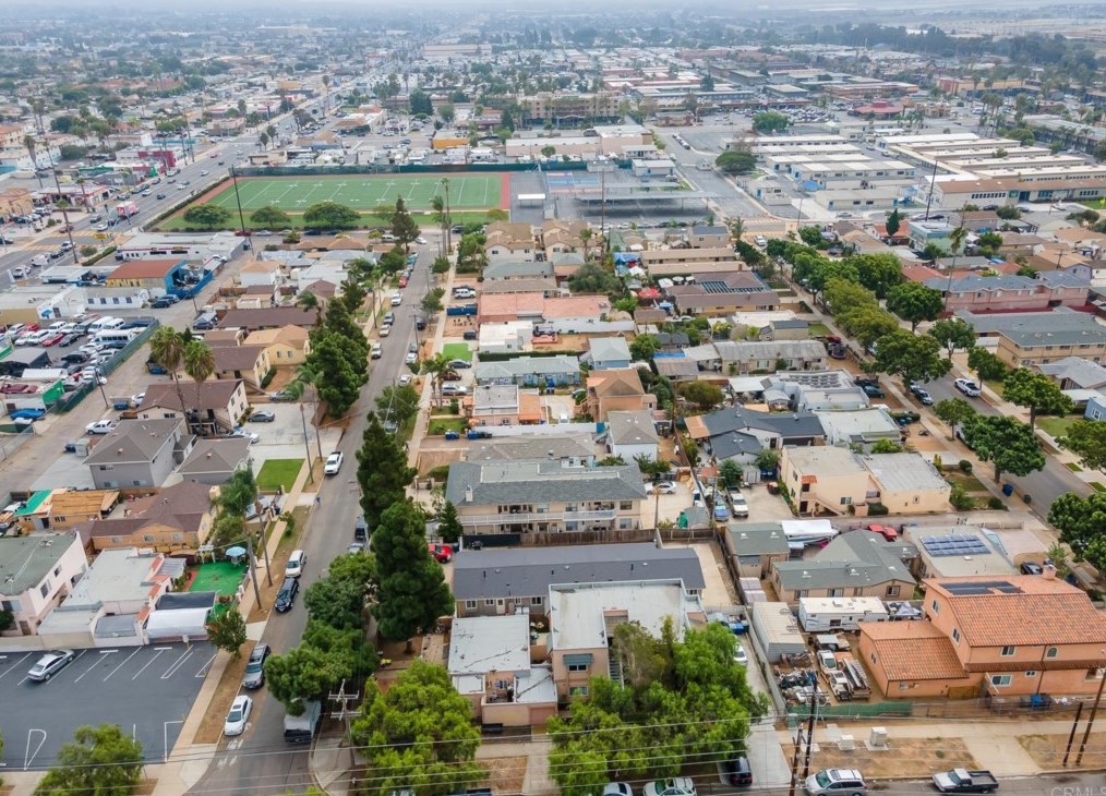 106 Madison Ave, Chula Vista CA  91911-1614 exterior