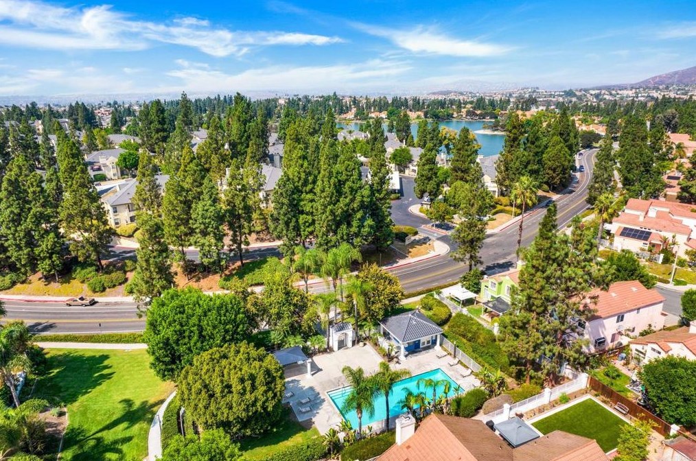 773 Brookstone Rd, Chula Vista CA 91913-2361 exterior