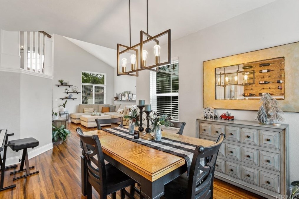 576 Shadywood Dr, Escondido CA  92026-1428 exterior