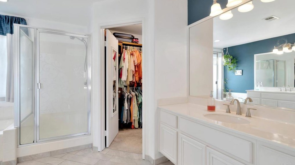 2648 Noble Canyon Rd, Chula Vista CA  91915-2535 exterior