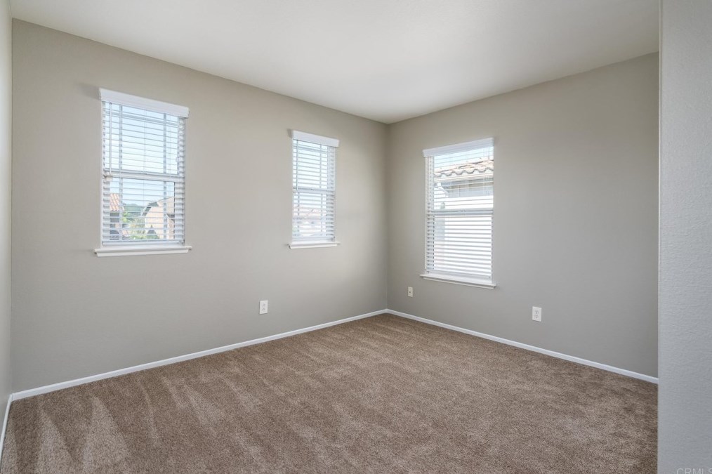 1417 Long View Dr, Chula Vista CA  91915-1667 exterior