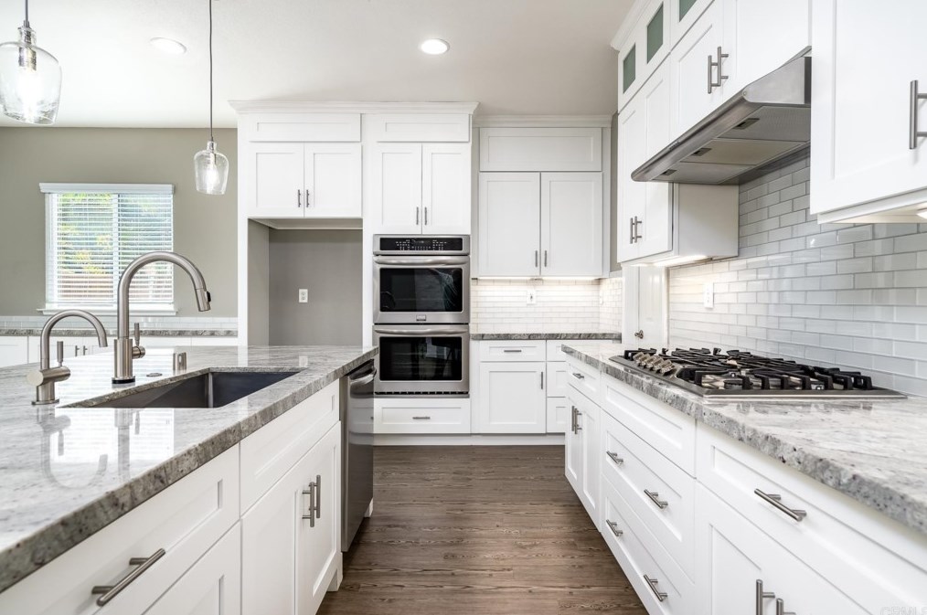 1417 Long View Dr, Chula Vista CA  91915-1667 exterior