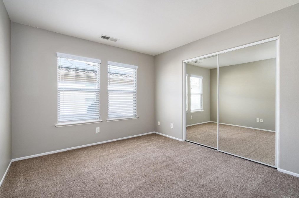 1417 Long View Dr, Chula Vista CA  91915-1667 exterior