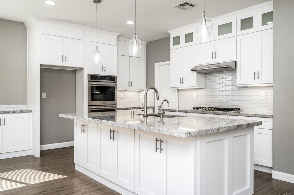 1417 Long View Dr, Chula Vista CA  91915-1667 exterior