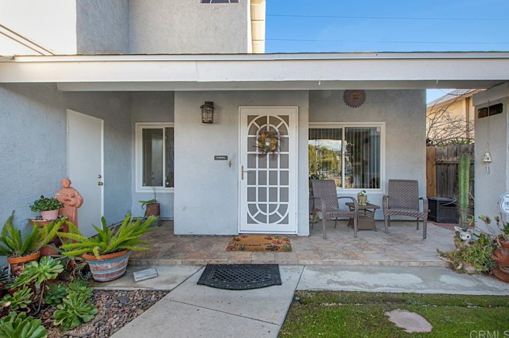 10941 Ramsgate Dr, Santee CA  92071-2824 exterior