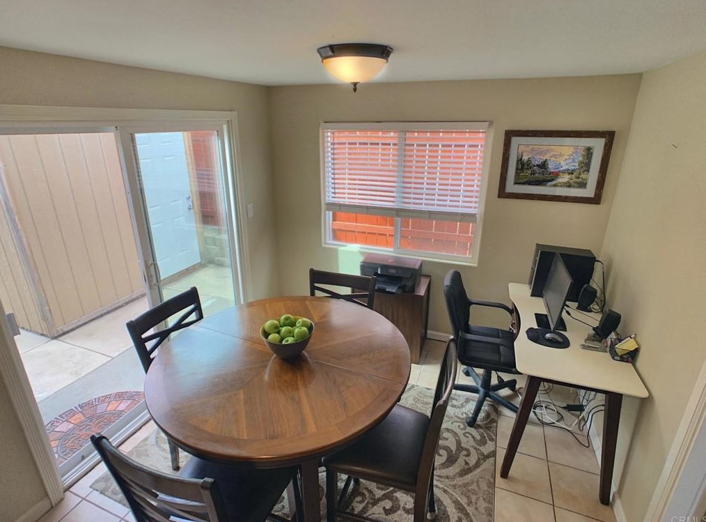 8069 Poplin Dr, Santee CA  92071-3419 exterior