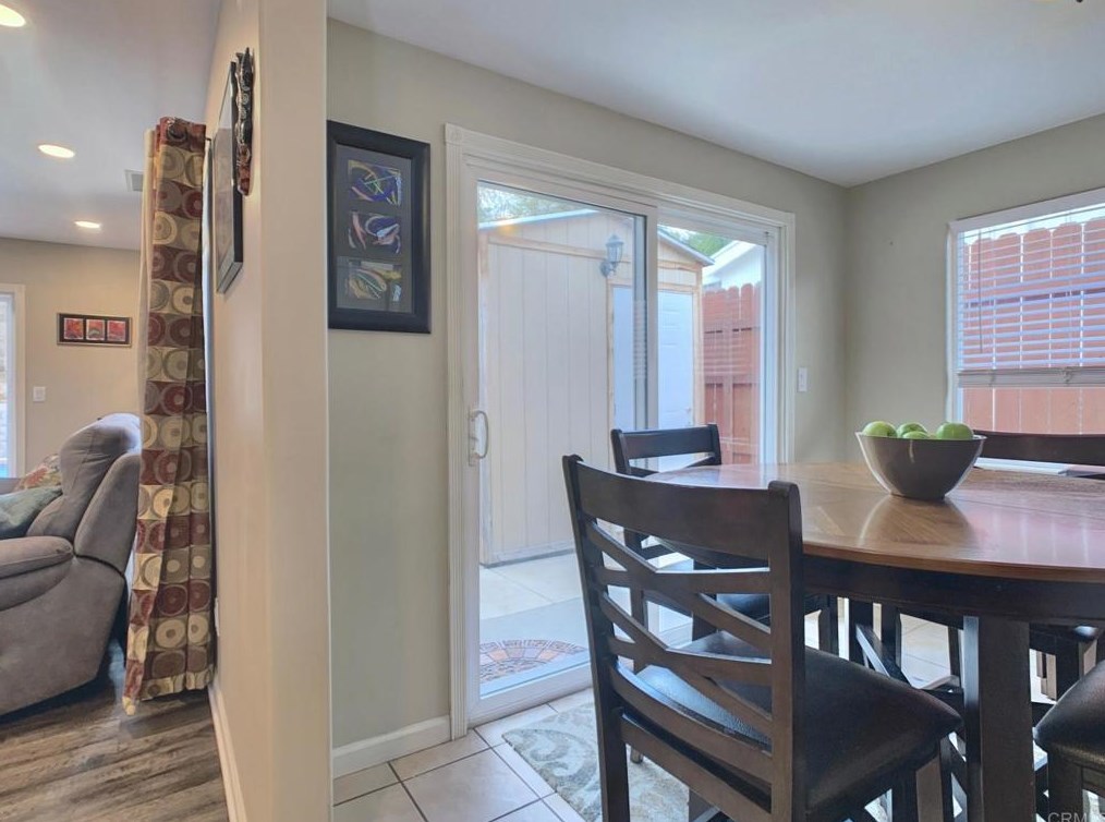 8069 Poplin Dr, Santee CA  92071-3419 exterior