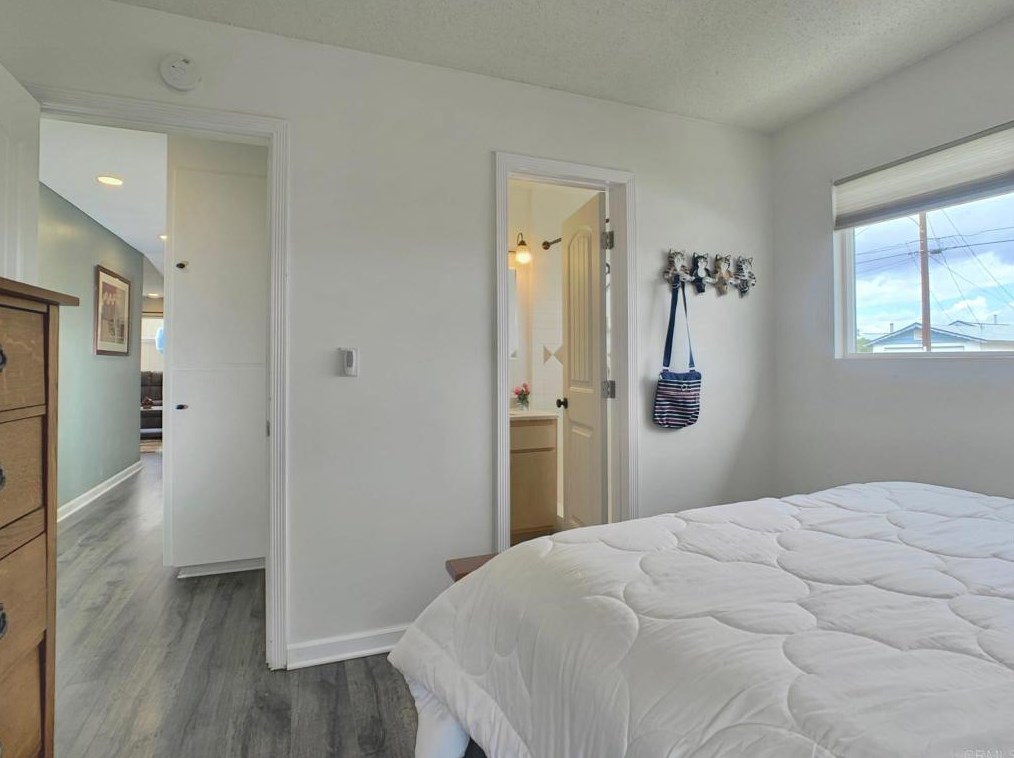 8069 Poplin Dr, Santee CA  92071-3419 exterior
