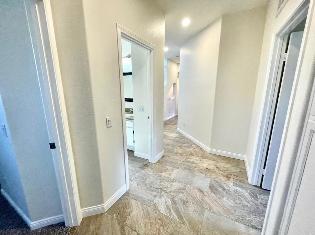 1470 Caminito Sardinia, Chula Vista CA  91915-3106 exterior