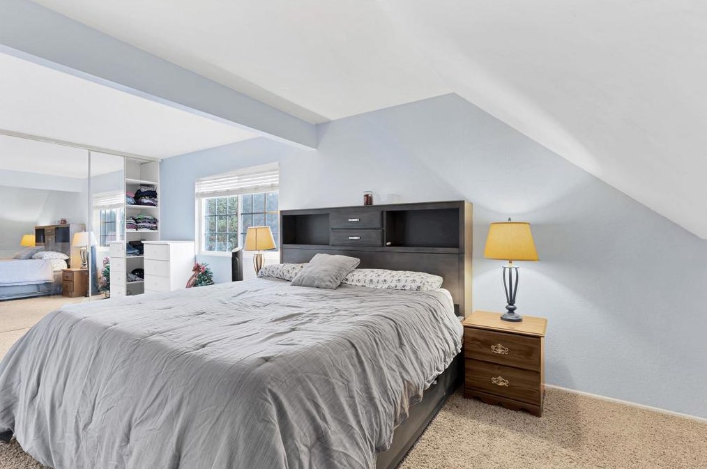 2714 Crownridge Ln, Spring Valley CA  91977-6810 exterior