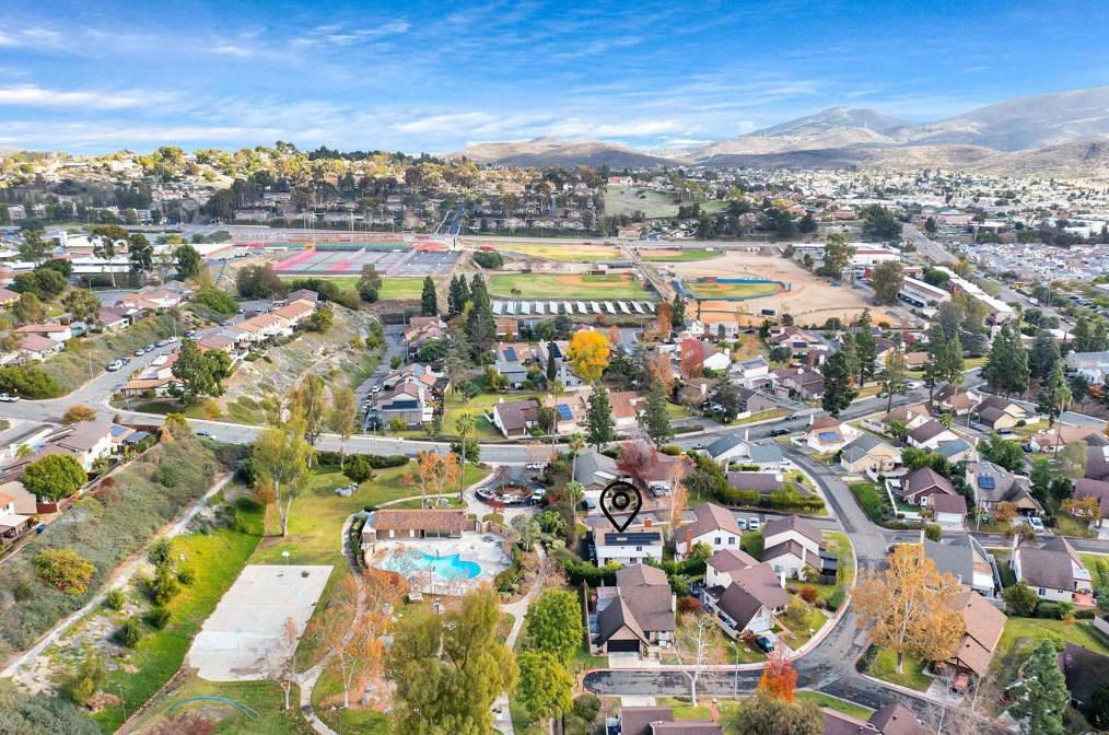 2714 Crownridge Ln, Spring Valley CA  91977-6810 exterior