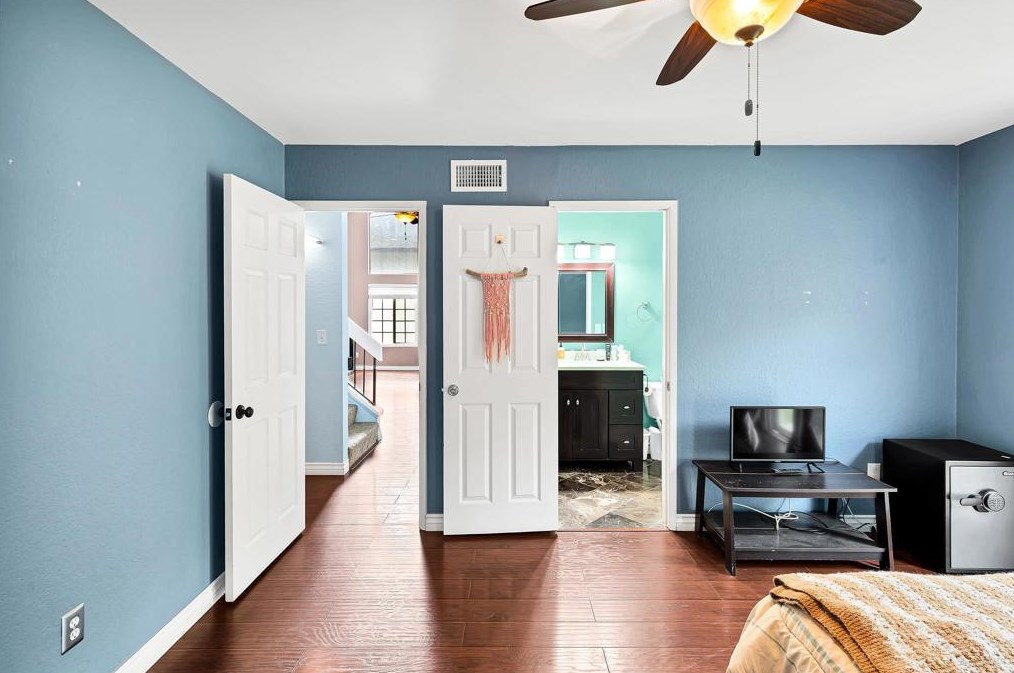 2714 Crownridge Ln, Spring Valley CA  91977-6810 exterior