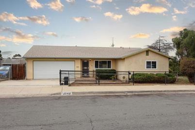 2244 La Siesta Way - Photo 1