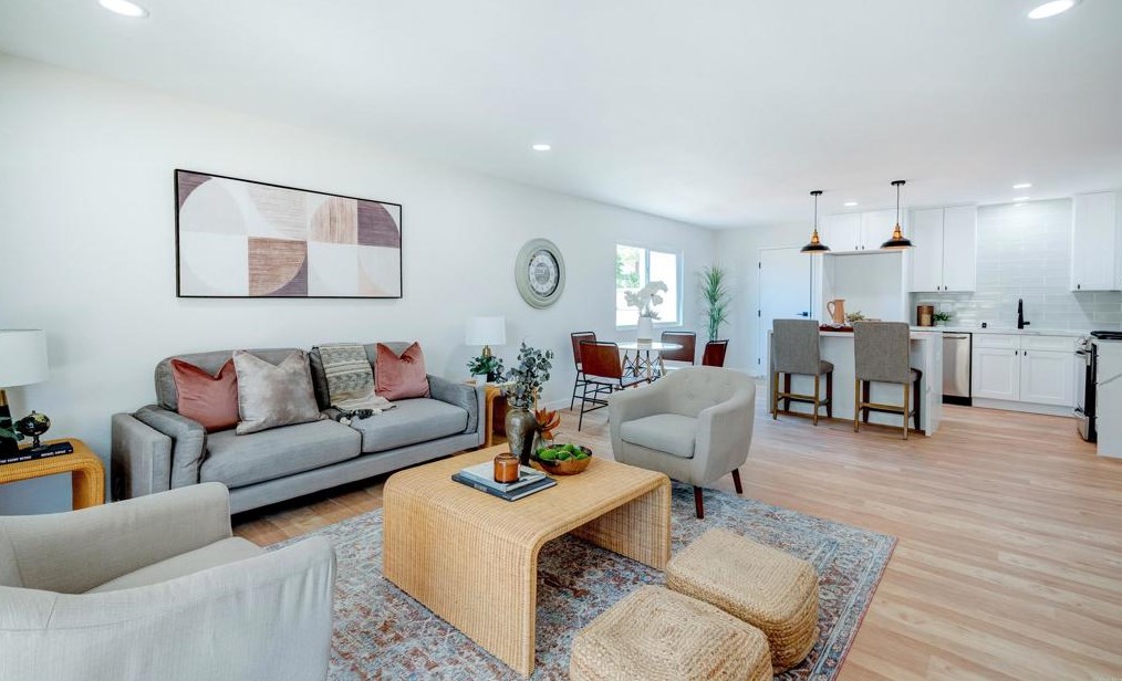 13421 Orange Blossom Ln, Poway CA  92064-2949 exterior