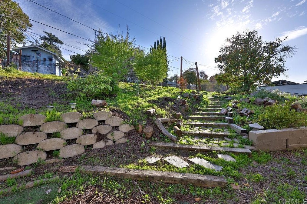 10341 Del Rio Rd, Spring Valley CA  91978-1008 exterior