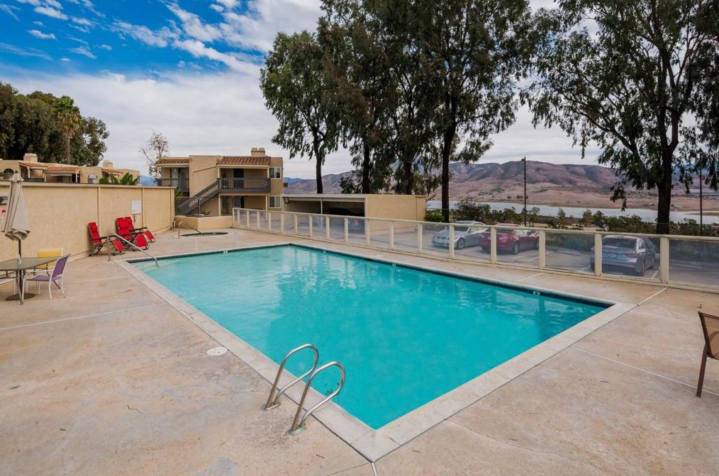 8475 Avenida Angulia, Spring Valley CA  91977-6200 exterior