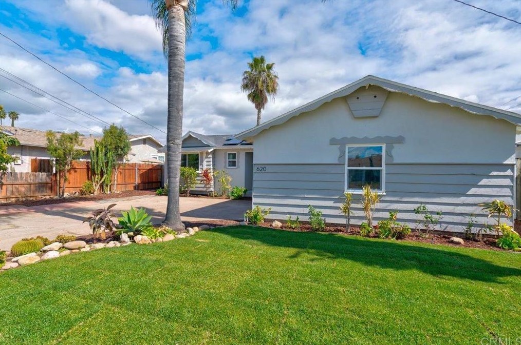 620 Camellia St, Escondido CA  92027-2027 exterior