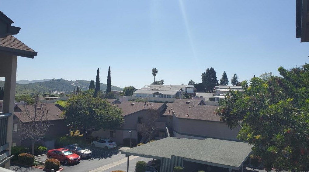 3039 Charwood Ct, Spring Valley CA  91978-1948 exterior