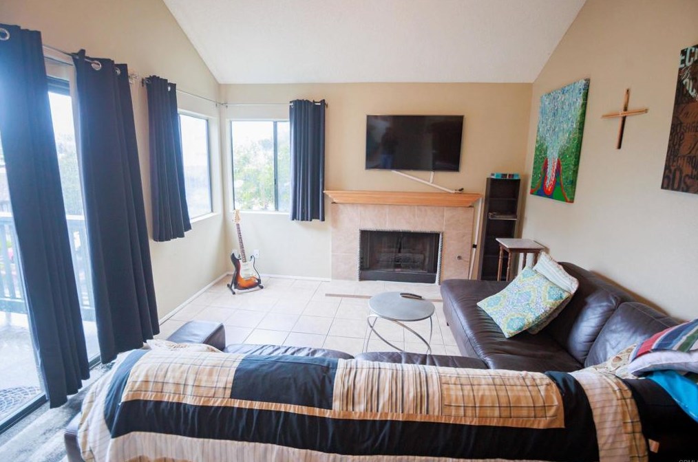 3039 Charwood Ct, Spring Valley CA  91978-1948 exterior