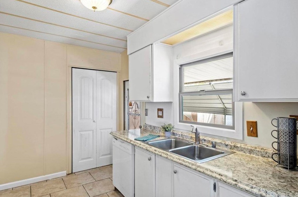 8712 N Magnolia Ave #101, Santee, CA 92071