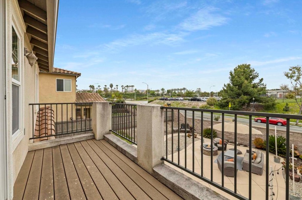 2301 Hummingbird St, Chula Vista CA  91915-2419 exterior