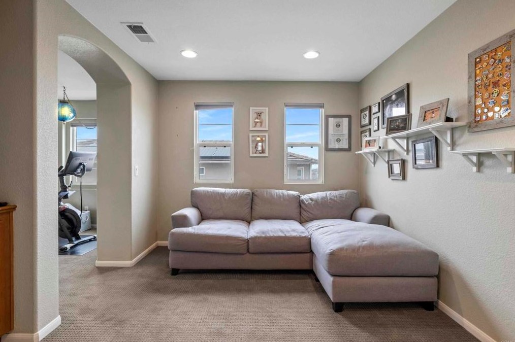 2301 Hummingbird St, Chula Vista CA  91915-2419 exterior