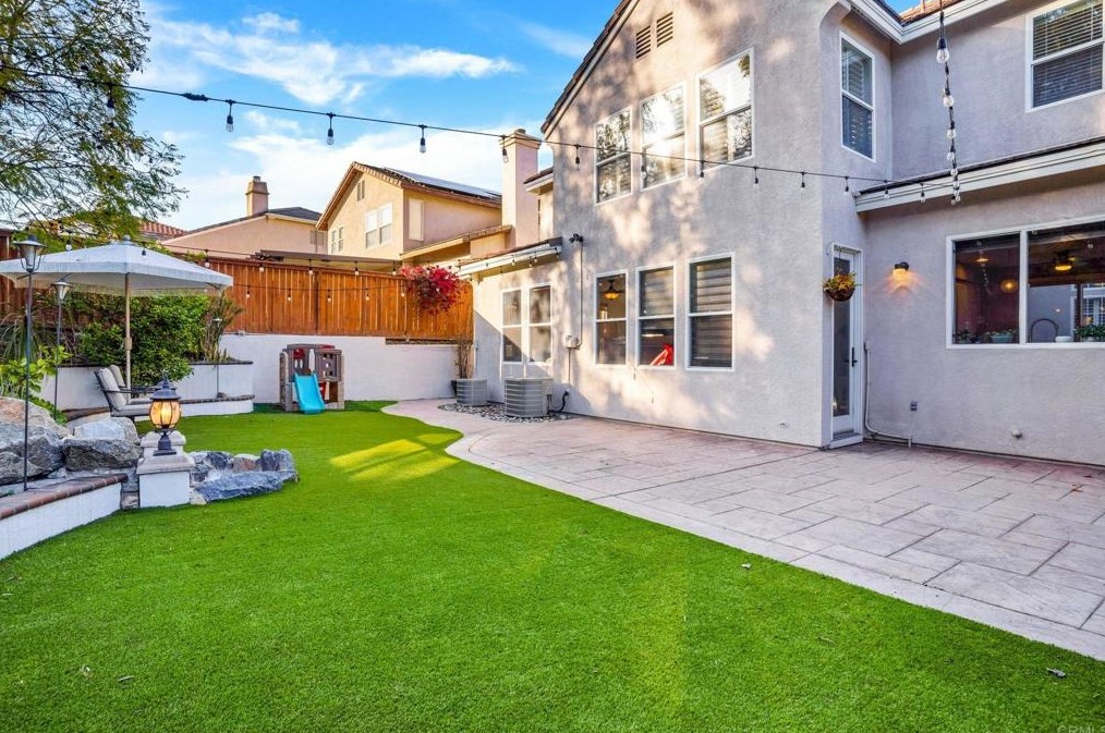 790 Esperanza Pl, Chula Vista CA  91914-2436 exterior