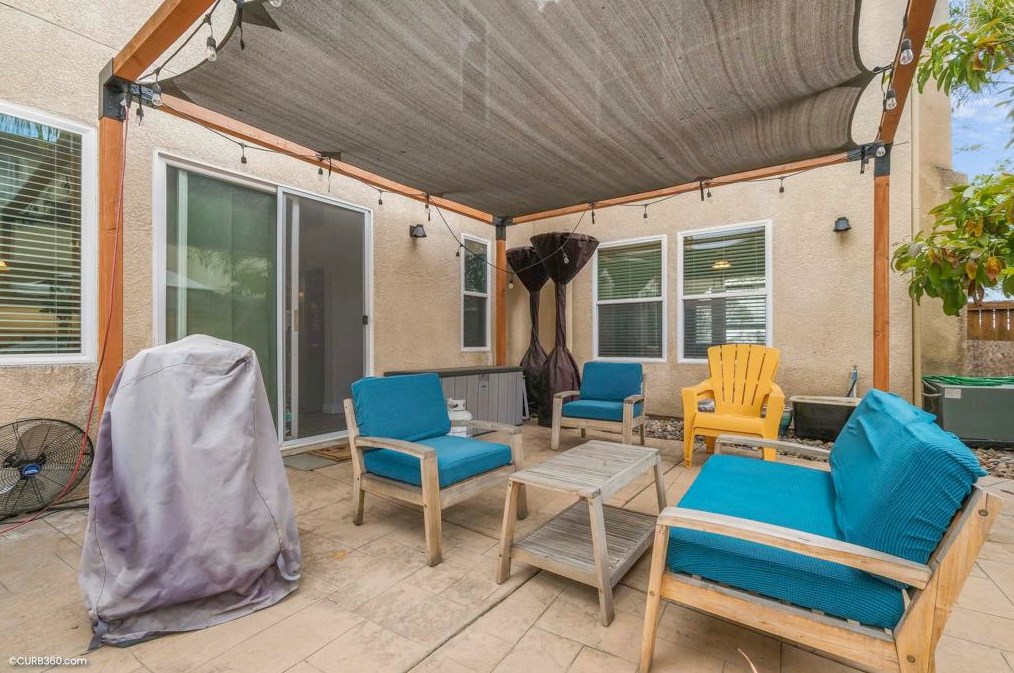 1511 Magdalena Ave, Chula Vista CA  91913-3909 exterior