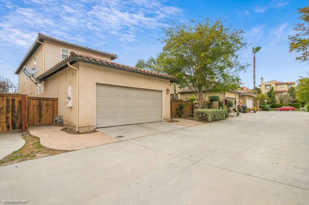 1511 Magdalena Ave, Chula Vista CA  91913-3909 exterior