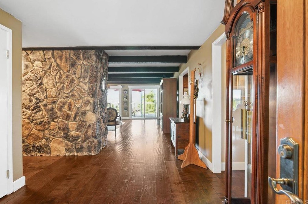 1052 Ranchito Vista, Alpine, CA 91901