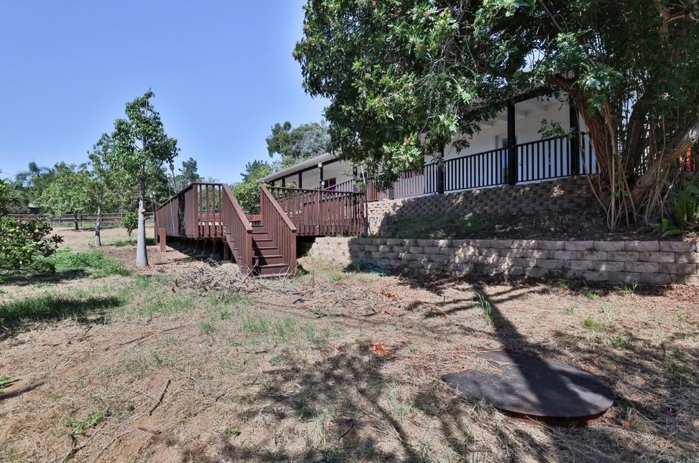 2167 Reineman Rd, Fallbrook CA 92028-4452 exterior