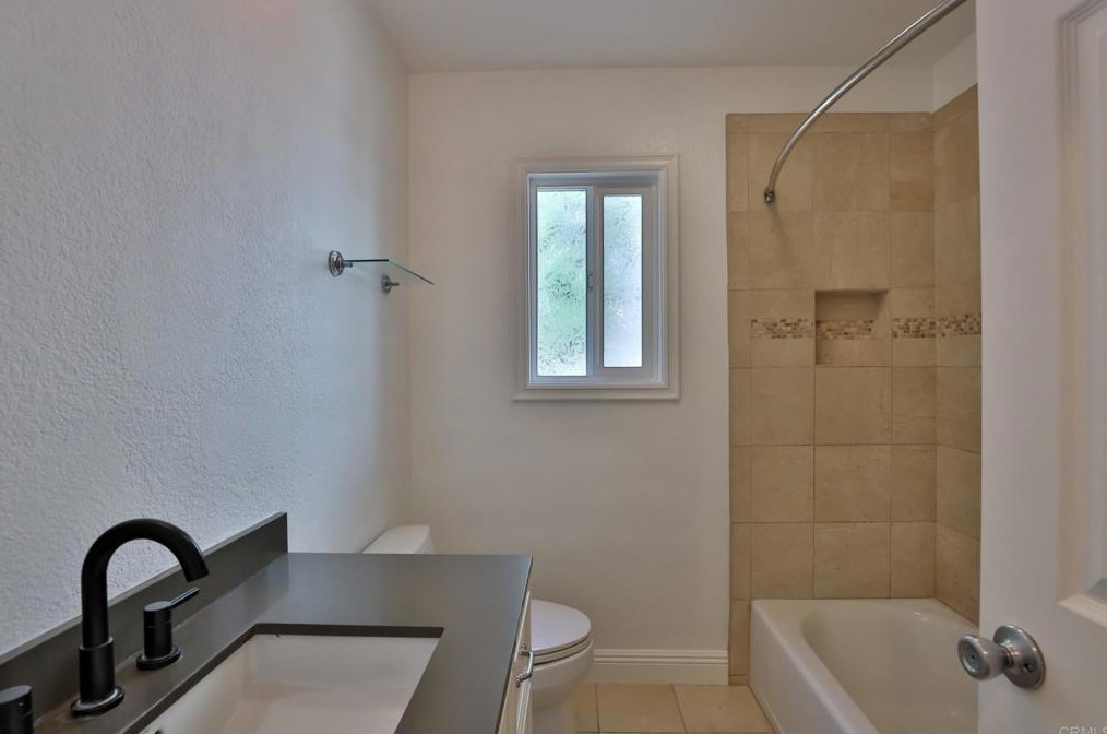 2167 Reineman Rd, Fallbrook CA 92028-4452 exterior