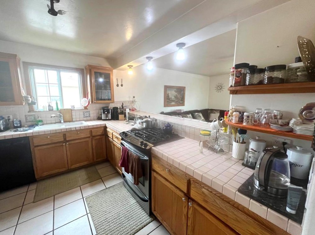 1130 Elm Ave, Chula Vista CA  91911-3307 exterior