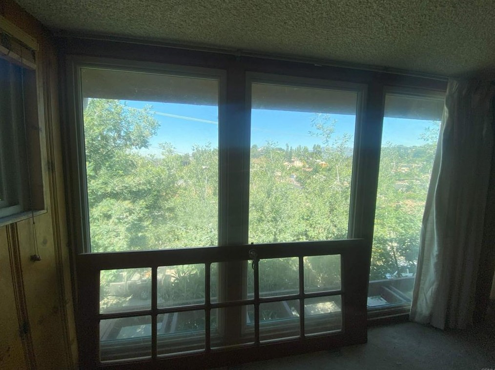3110 Isabel Dr, Los Angeles CA  90065-1960 exterior