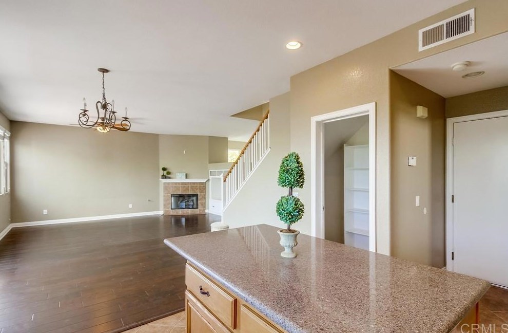 913 Bryce Cyn Ave, Chula Vista CA  91914-3601 exterior