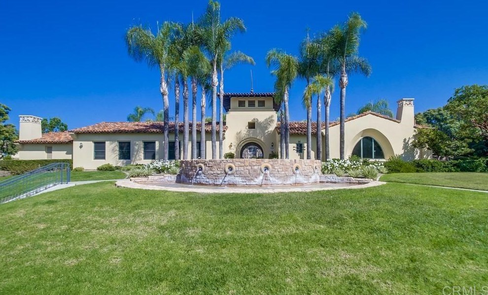 1357 Caminito Veranza, Chula Vista CA  91915-3149 exterior