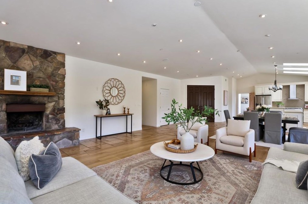 4096 Old Orchard Ln, Bonita CA  91902-2337 exterior