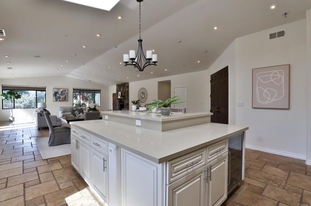 4096 Old Orchard Ln, Bonita CA  91902-2337 exterior