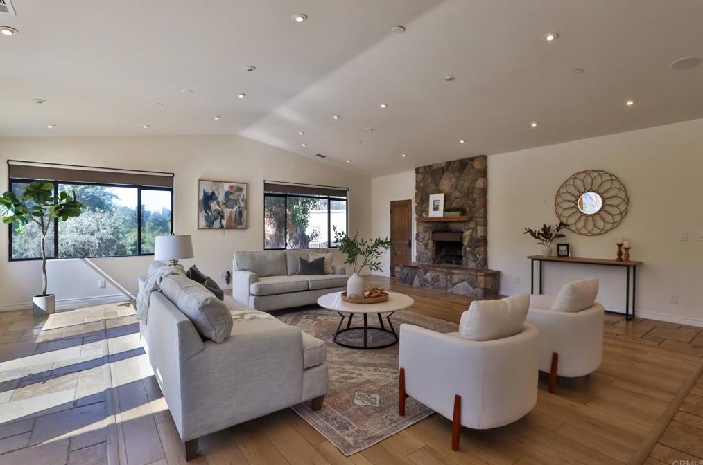 4096 Old Orchard Ln, Bonita CA  91902-2337 exterior