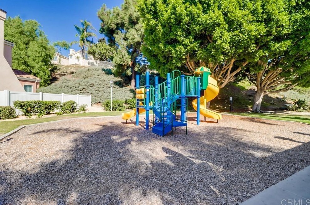 417 Sanibelle Cir, Chula Vista CA  91910-7554 exterior