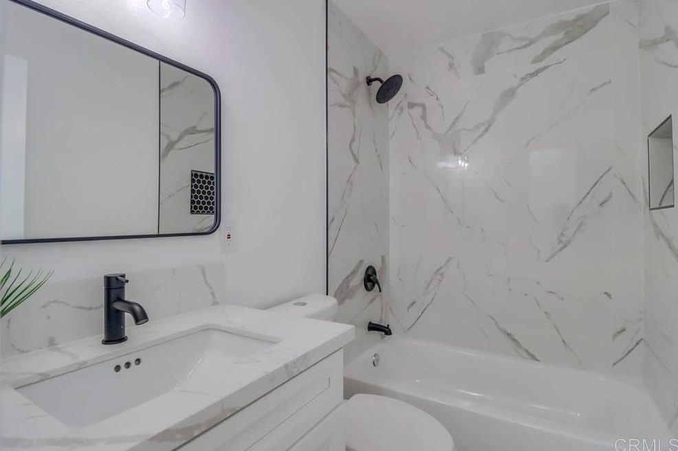 1086 Madison Ave, Chula Vista CA  91911-1614 exterior